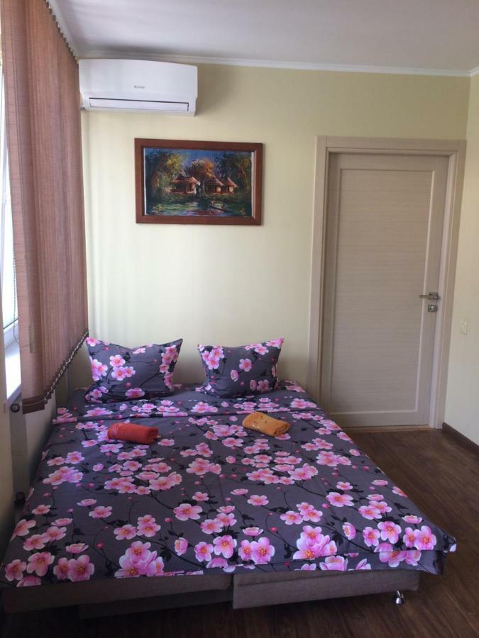 Room In The Guest House Odessa Dış mekan fotoğraf